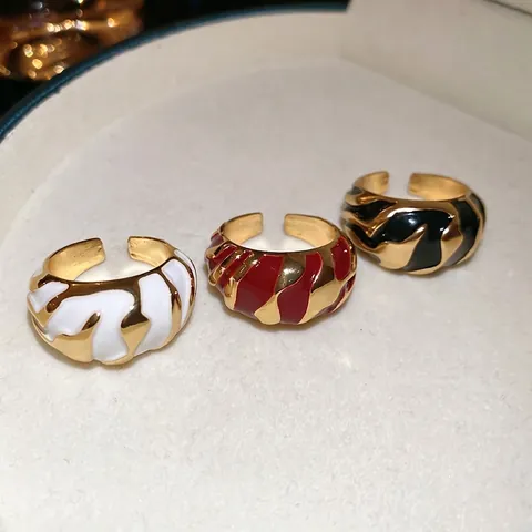 Chunky Legierung Offener Ring Mit Emaille Unregelmäßiges Wellenmuster Vergoldet Retro Mode Verstellbarer Schmuck Für Frauen