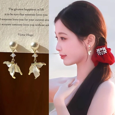 Pendientes Colgantes De Pétalos De Ala Con Perla Artificial De Imitación Rhinestone Y Poste De Plata De Ley 925 Chapados En Oro