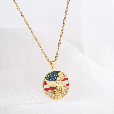 Rund Anhänger Halskette Gold Vergoldetes Kupfer Und Zirkon Emaille Amerikanische Flagge Adler Design Patriotisch Damen