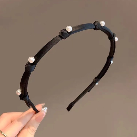 Schwarzes Satin Stoff Künstliche Perlen Schleife Stirnband Elegantes Französisches Retro Stil Damen Haarreif Chic