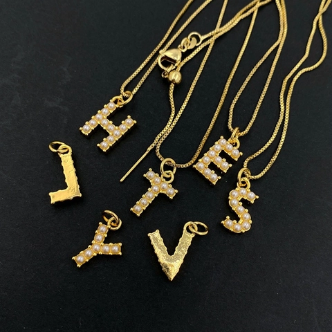 Initial Letter Pendant Necklace For Women Copper Gold Plated With Faux Artificial Pearl Elegant Alphabet Clavicle Chain Jewelry