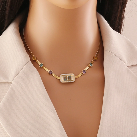 Collier Chaîne Serpent En Acier Inoxydable Plaqué Or Pour Femmes Choker Avec Pendentif Carré En Zircon Coloré