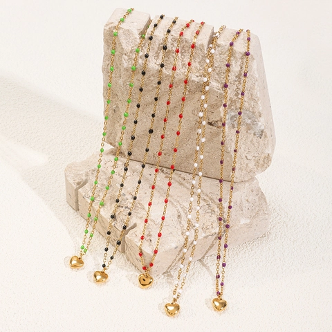 Collier Pendentif Coeur Acier Inoxydable Plaqué Or Avec Petites Perles Colorées Chaîne Clavicule Minimaliste Pour Femmes