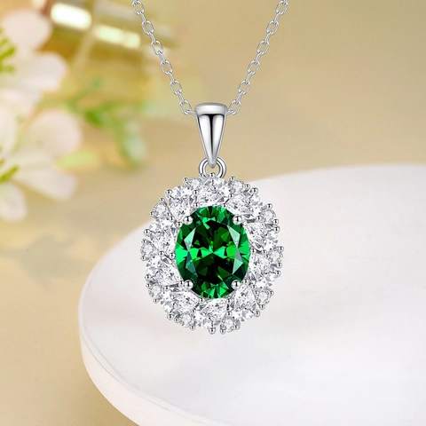 925 Sterling Silver Oval Pendant Necklace For Women Emerald Green Rhinestone Clavicle Chain Elegant Fashion Jewelry Gift