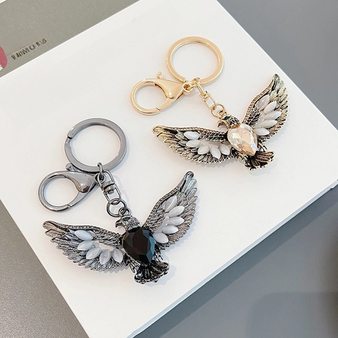 Eagle Keychain Vintage Metal Spreading Wings Zinc Alloy Cat Eye Stone Rhinestone Bag Charm Car Hanging Accessory