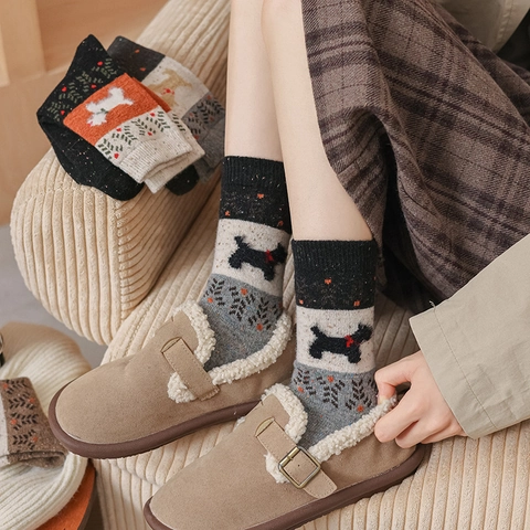 Women Retro Fair Isle Dog Wool Socks Autumn Winter Thick Warm Mid-Tube Socks Geometric Animal Pattern Thermal Knit Crew Socks