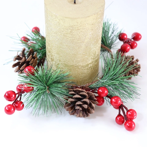Christmas Candle Ring Wreath Artificial Pine Needles Red Berries Natural Pine Cones Holiday Party Home Desktop Decoration
