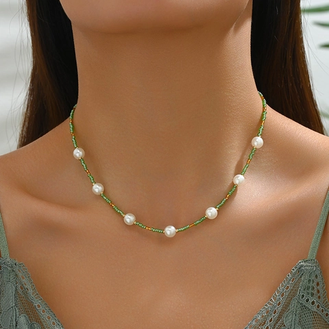 Collana Di Perline Bohémien Con Perline Di Vetro Künstliche Perle Sintetiche Bianche Distanziatori Dorati Per Donna