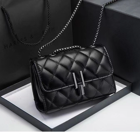 Fashion Women Quilted Chain Crossbody Bag PU Leather Rhombic Pattern Small Square Shoulder Bag With Metal Lock Black Red