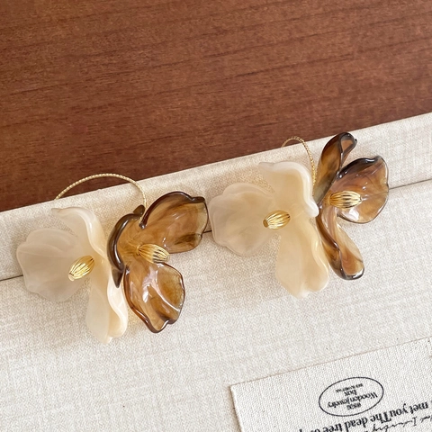 Orecchini Pendenti A Fiore Resina Acrilica Boho Retro Ambra Marrone Bianco Crema Gioielli Per Donne