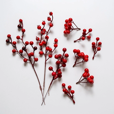 Künstliche Rote Beerenstiele Schaumstoff Stechpalmenbeeren Weihnachtsbaumschmuck DIY Kranz Handwerk Festliche Hausdekoration