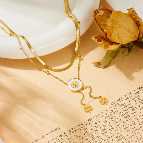 Collana Doppio Strato Acciaio Inox Placcato Oro Pendente Quadrifoglio Madreperla Bianca Nappina Gioielli Donna
