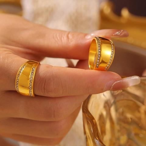 Lussuoso Anello a Banda Larga in Acciaio al Titanio per Donna Placcato Oro Argento Con Doppia Fila di Strass Intarsiato Minimalista Gioielli Regalo