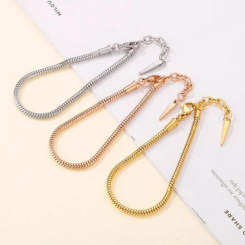 Bracelet Chaîne Serpent Acier Inoxydable Minimaliste Extension Réglable Avec Pendentif Cône Bijoux Mode Pour Femmes