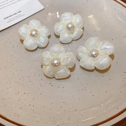 Elegante Camellia Bloem Oorknopjes Legering Nep Kunstparel Met 925 Sterling Zilveren Oorbelstift Zoete Stijl Vrouwen