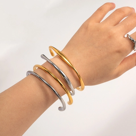 Minimalist Stainless Steel 18K Gold Plated Open Cuff Bangle For Women Western Fashion Geometric Bamboo Smooth Bracelet