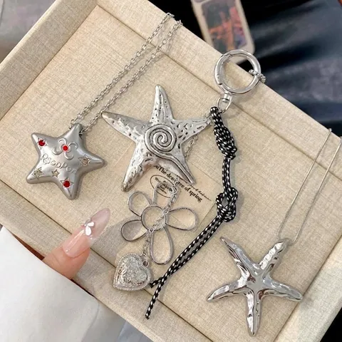 Collar Con Colgante De Estrella Y Estrella De Mar De Aleación Para Mujer Estilo Punk Retro Color Plata Joyería Dijes