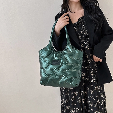 Große Kapazität Tote Bag Gesteppte Wattierte Nylon Schultertasche Leichtes Geometrisches Muster Minimalistische Handtasche