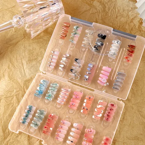 Transparent Plastic Press-on Nail Storage Box Dustproof Display Organizer For Manicure Art Work Portable