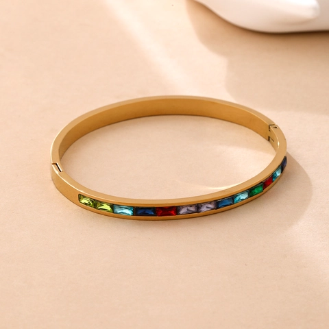 Bracciale Rigido A Cerniera In Acciaio Inossidabile Placcato Oro Con Zirconi Rettangolari Arcobaleno Per Donna