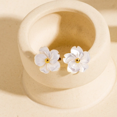 White Shell Flower Stainless Steel Necklace Earrings And Ring 18K Gold Plated Elegant Minimalist Jewelry For Women