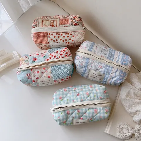 Gesteppte Baumwolle Kosmetikbeutel Blumen Gitter Mini Make-up Tasche Reise Kulturbeutel Aufbewahrung Leinwand