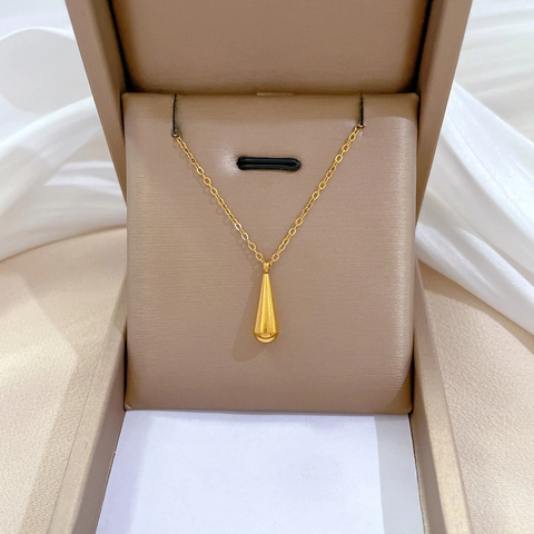 Minimalistische Wassertropfen Anhänger Halskette Titanstahl Vergoldet Schlüsselbein Kette Eleganter Schmuck Damen