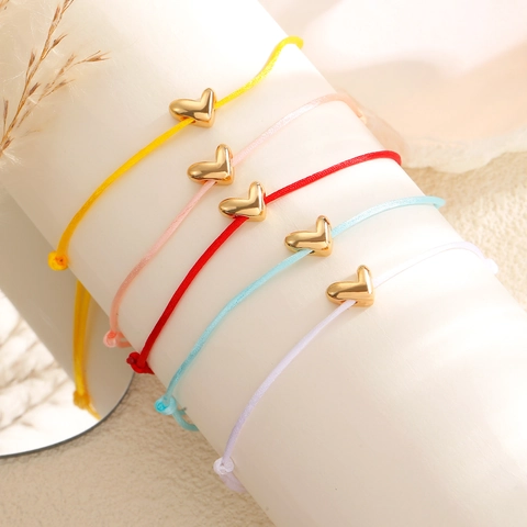 Bracelet en Corde Tressée avec Pendentif Cœur en Cuivre Minimaliste pour Femme Cadeau Bijou Doux Réglable avec Breloque Cœur