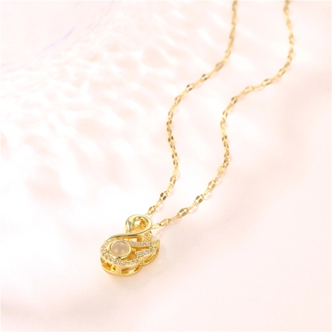 Collana Con Pendente A Cigno Acciaio Al Titanio Rame Placcato Oro 18K Zircone Proiezione Multilingue Gioielli Donna