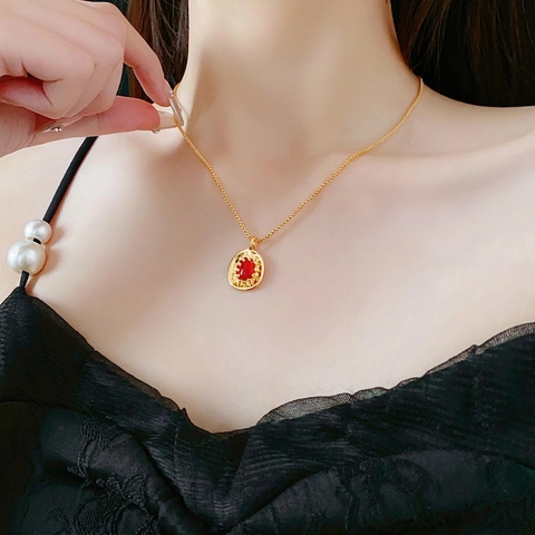 Collana Con Ciondolo In Pietra Rossa Ovale Vintage Rame Placcato Oro Gioielli Retro Eleganti Da Donna