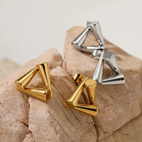 Stainless Steel Dreieck Ohrstecker Minimalistische Geometrische 3D Kegel Spleißen Einzigartiges Design Schmuck Für Frauen