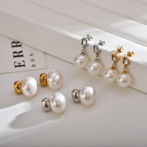 Vintage Artificial Pearl Drop Earrings Stainless Steel Zircon Inlaid Minimalist Elegant Jewelry For Women French Style