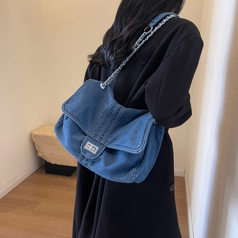 Vintage Denim Schultertasche Große Kapazität Silberner Kettengurt Retro Tote Handtasche Damen Lässig Denim