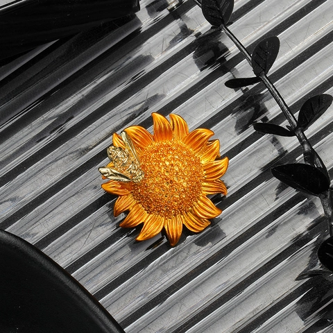 Spilla Pastorale in Lega di Zinco a Forma di Girasole e Ape con Strass Smalto Laccato al Forno Spilla per Risvolto Gioielli Donna