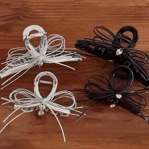 Legering Haarklem Met Strik En Hartvormige Hanger Elegante Zilveren Zwarte Haarklem Voor Dames