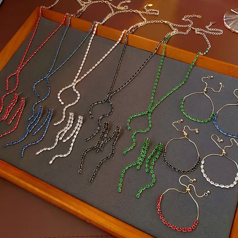 Cuivre Zircon Goutte Deau Glands Forme En Y Collier Boucles Doreilles Bracelet Avec Tige En Argent Luxe Pour Femme