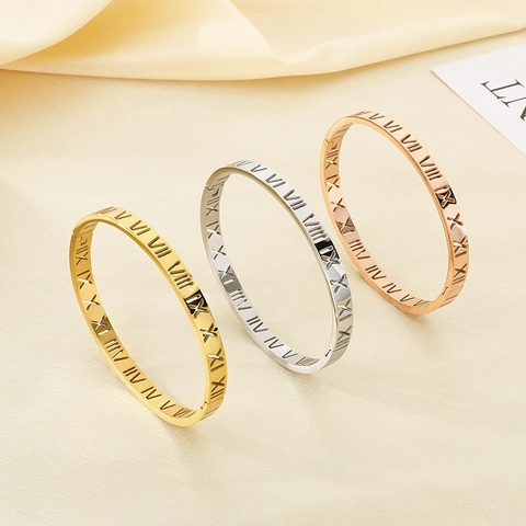 Bracciale Rigido Numeri Romani Acciaio Inossidabile Design Traforato Gioielli Minimalisti Eleganti