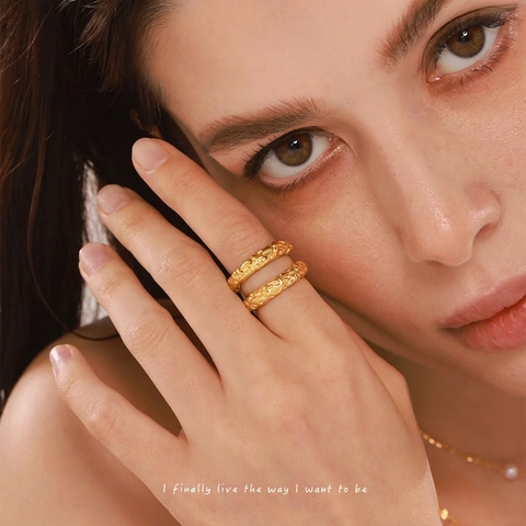 Lava Unregelmäßiger Ring Edelstahl 18K Vergoldet Minimalistische Hammerschlag Textur Mode Schmuck