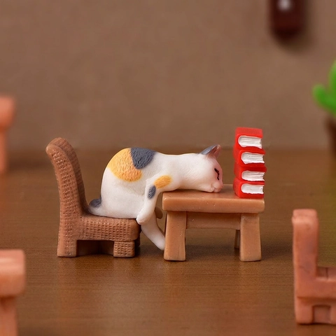 Figuritas De Gatos Realistas En Miniatura Resina Adorno De Micro Paisaje Modelos De Animales Escritorio Silla Decoración