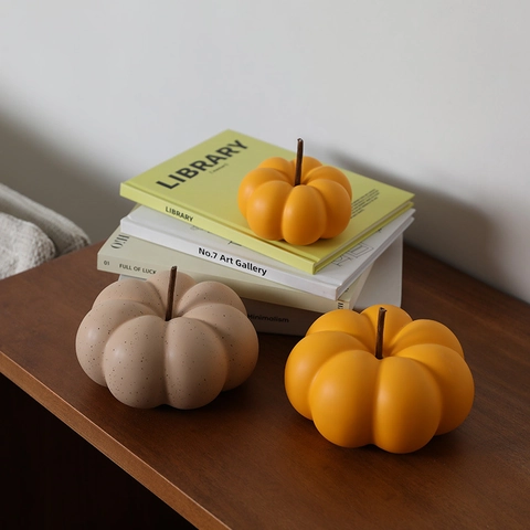 Creative Ceramic Iron Pumpkin Apple Pear Statue For Home Office Desk Decor Modern Pastoral Style Porcelain Fruit Figurine Accent