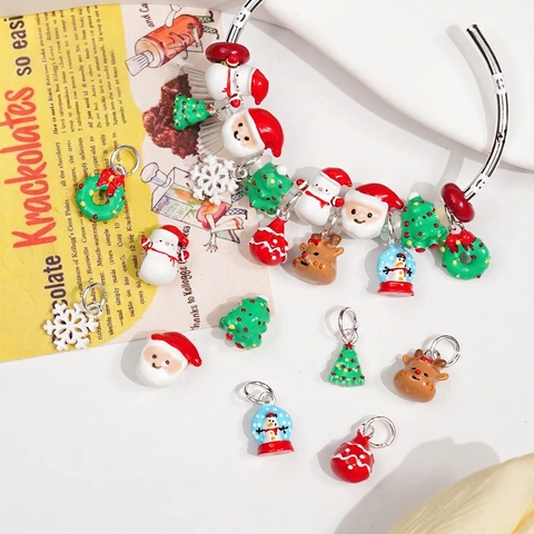 Christmas Charms Beads Alloy Enamel Santa Claus Snowman Reindeer Tree Snowflake For DIY Jewelry Making Accessories