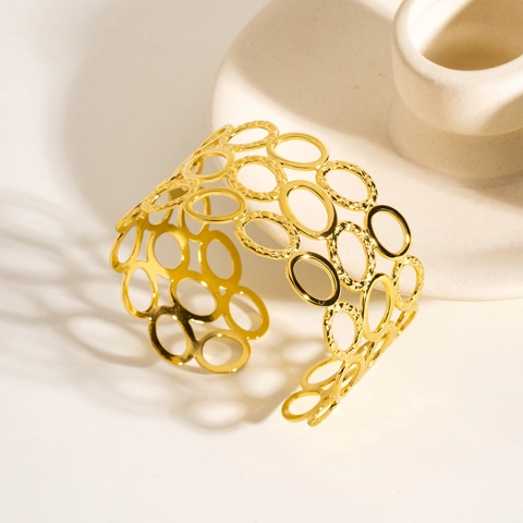 Minimalist Stainless Steel Hollow Out Geometric Open Cuff Bracelet For Women Elegant Gold Plated Vintage Fashion Jewelry Accessory