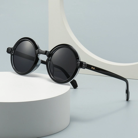 Vintage Round Sunglasses PC Frame UV400 Protection Trendy Eyewear With Metal Rivets For Street Fashion Unisex Retro
