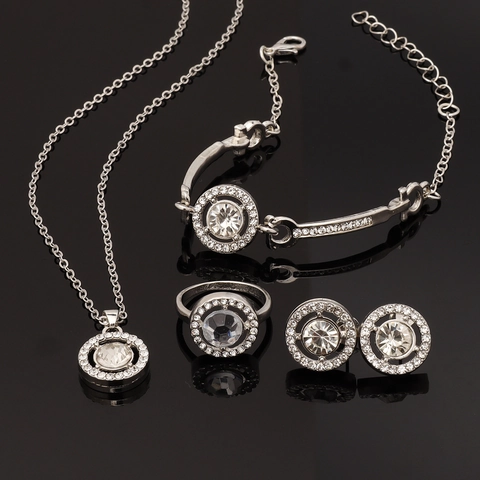 Elegante Runde Halo Schmuck Für Frauen Inklusive Halskette Armband Ring Und Ohrringe Legierung Glänzender Strass Mode