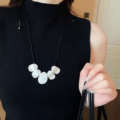 Collier Long À Pendentif Géométrique En Alliage Cordon En Cuir Chaîne De Pull Bijoux Minimalistes Pour Femmes