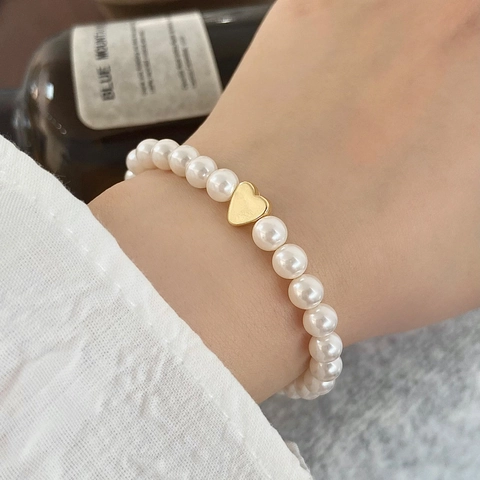 Elegantes Süßwasserperlen Herz Armband Minimalistischer Verstellbarer Metallanhänger Schmuck Für Damen