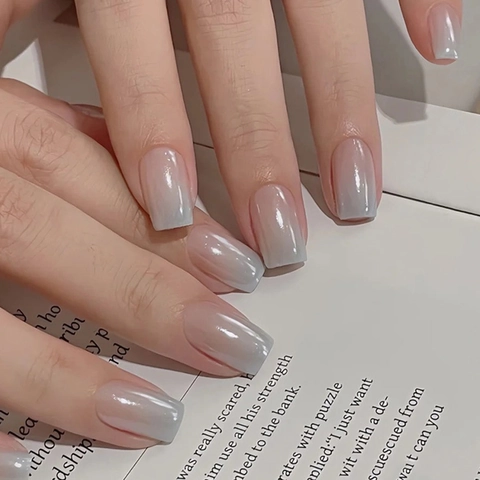 Press On Nails Artificial Pearl Luster Nude Gradient Square Shape Glossy Full Cover Fake Nails Elegant Manicure For Women