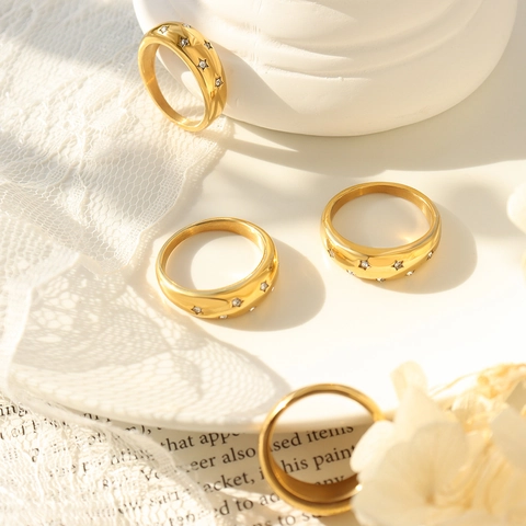 Anello In Acciaio Al Titanio Con Zircone A Stella Placcato Oro 18K Stile Francese Vintage Gioielli Moda Da Donna