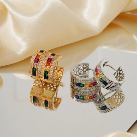 Fashion Luxury Copper Rainbow Rhinestone Hoop Earrings For Women Shiny Heart Hollow-out Gold Silver Plated Huggie Earrings Jewelry