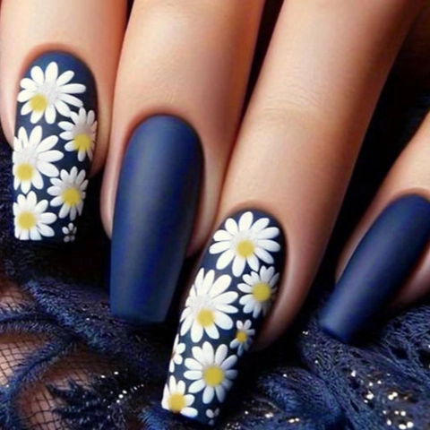 Matte Dunkelblaue Künstliche Nägel Coffin Form Künstliche Nägel Weiße Gänseblümchen Blumenmuster Einfache Elegante Maniküre Für Frauen
